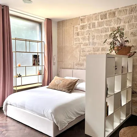 Apartment Canal St Martin Miss Dodu *