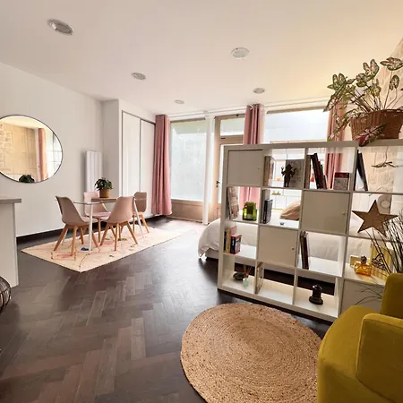 Canal St Martin Miss Dodu Apartment Paris